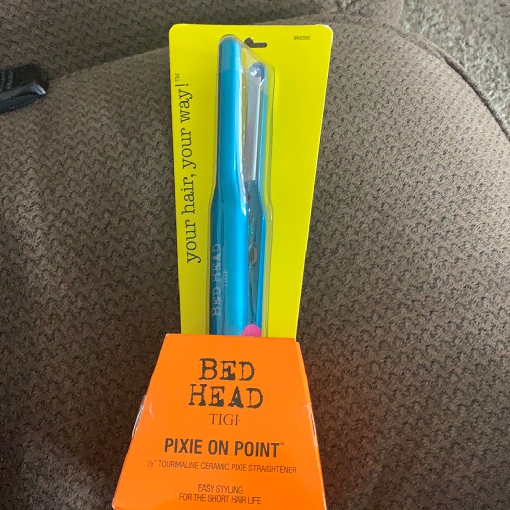 Bed Head ceramic Pixie Straightner